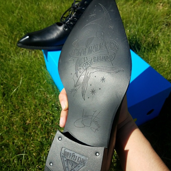 Sz. 10 Dinah Fluevogs - NIB, Never worn! - Picture 4 of 8